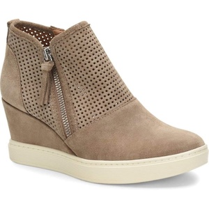 image:imageSofft Bellview Light Taupe Cow Suede 10 M B
